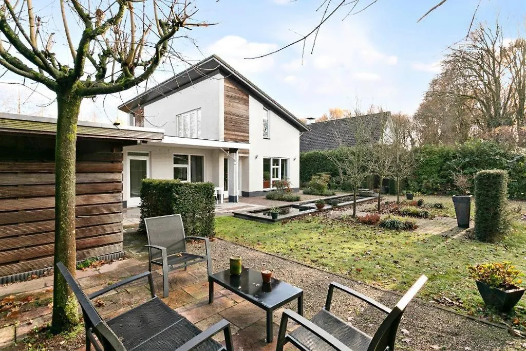 De Keizersmantel Bed & Breakfast Son